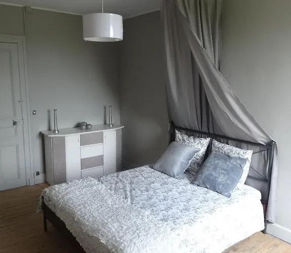 Bed & Breakfast Chateau De 3*